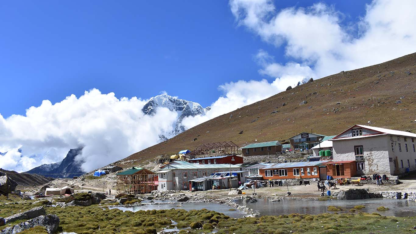 Everest Base Camp Trek in Nepal: Complete 15-Day Itinerary, Cost, Best Time & Tips