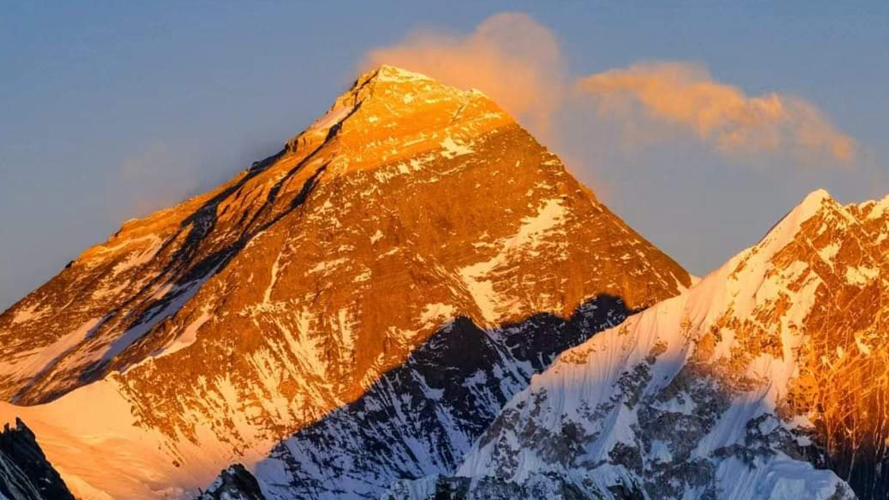 16 Days Lhasa Mt. Everest Mt. Kailash and Kathmandu Journey