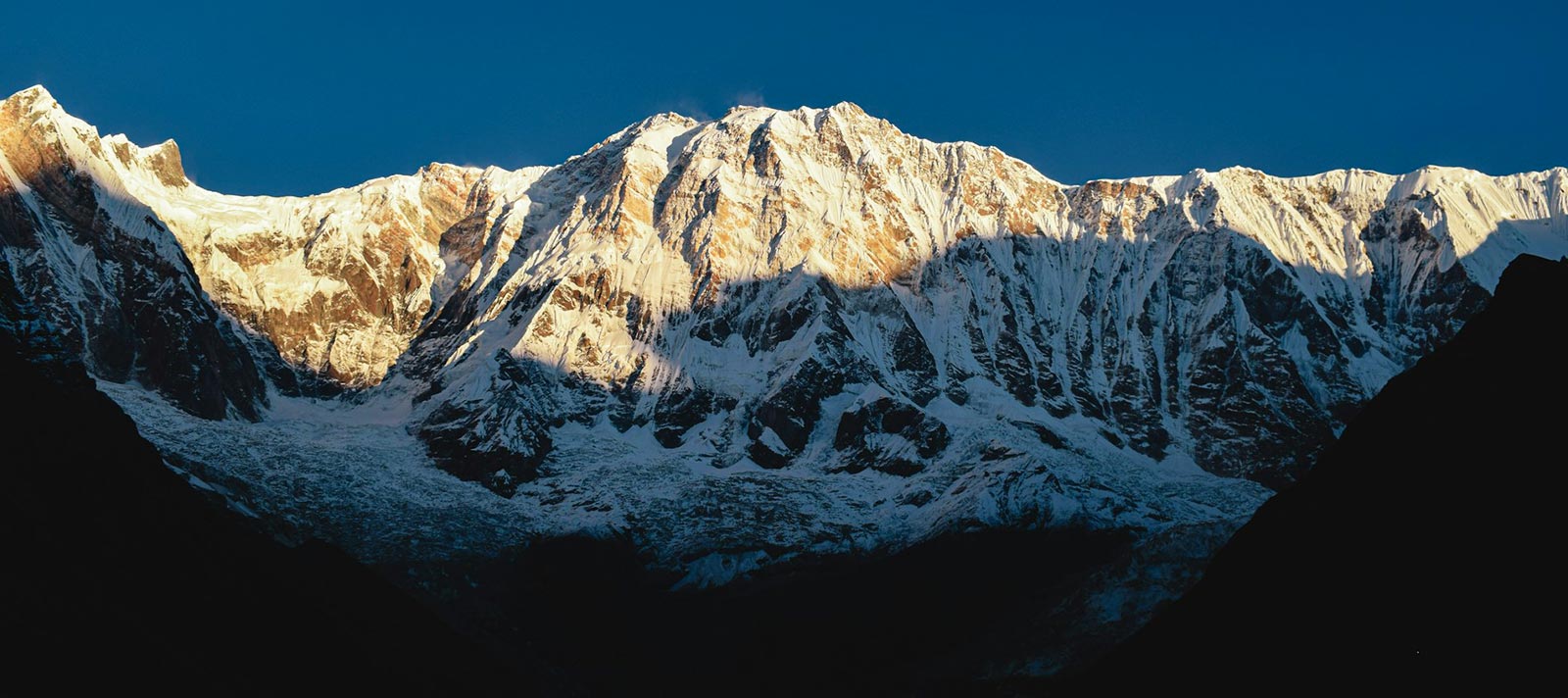 Manaslu Circuit Trek 15 Days Guide